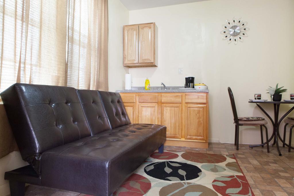 Studio, One And Two Bedroom Apartments - Bronx New York Bagian luar foto