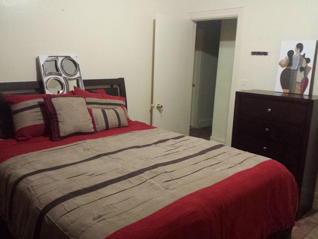 Studio, One And Two Bedroom Apartments - Bronx New York Ruang foto